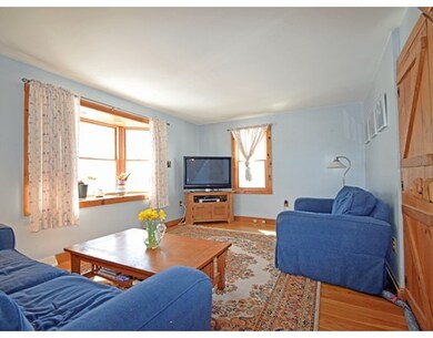 27 Lane Ave, East Weymouth, MA 02189 - photo 2