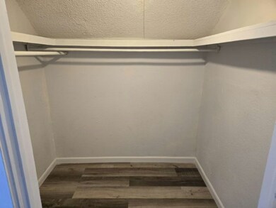 12300 Seminole Blvd unit D2, Seminole, FL 33778 - photo 4