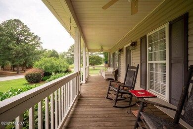 6055 Meadows Dr, Macon, GA 31216 - photo 5