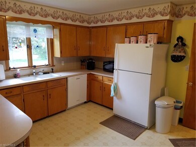 Large kitchen with plenty of counter and cabinet s