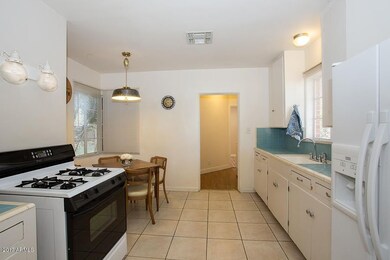 4141 N 10th kitchen 1