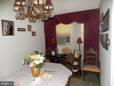 64 Suburban Ln, Upper Darby, PA 19082 - photo 7