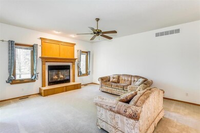 914 N Cedar Downs Cir, Wichita, KS 67235 - photo 4