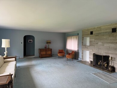 3017 Niles Buchanan Living