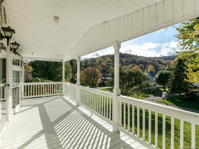 5 Sydney Ln, Asheville, NC 28806 - photo 4