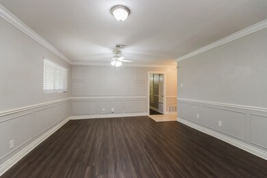 914 Mosher Ln, Houston, TX 77088 - photo 5