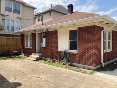 1751 W Main St, Houston, TX 77098 - photo 6