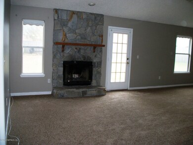 5067 Acre Estates Dr W, Jacksonville, FL 32210 - photo 2