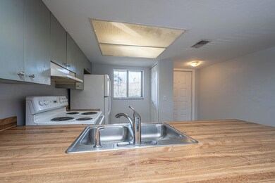 2178BeesFerryRdAptE12