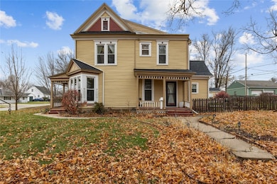 1103 26th St, Marion, IA 52302 - photo 3