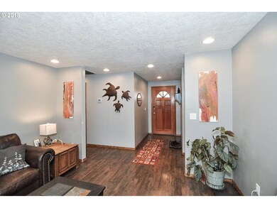 201 E 16th St, Lafayette, OR 97127 - photo 5