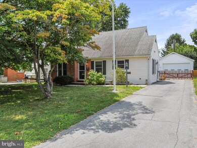 866 Fairview Ave, Waynesboro, PA 17268 - photo 4