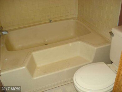 99 Melbourne Ct, Bunker Hill, WV 25413 - photo 5