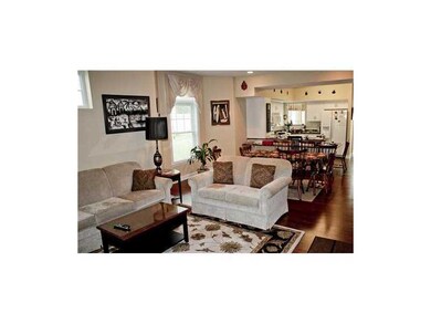 Living Room. Spacious Living Room