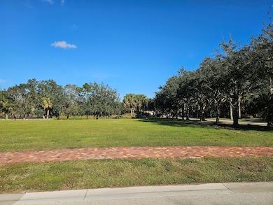 102 SE Via Lago Garda, Port Saint Lucie, FL 34952 - photo 3