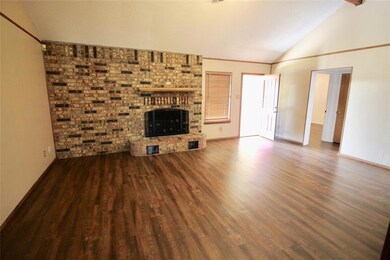 1812 E Bankhead Dr, Weatherford, TX 76086 - photo 2