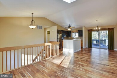 112 Maple Dr, Annapolis, MD 21403 - photo 4