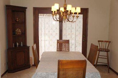 519 S Forest Ave, Batavia, IL 60510 - photo 4