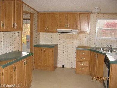 1345 Cloverfield Rd, Asheboro, NC 27205 - photo 7