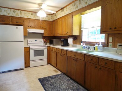 311 Lakeshore Dr, Gaffney, SC 29341 - photo 2