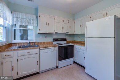 67 Buckingham Dr, Southampton, NJ 08088 - photo 6
