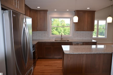 12000 Barkley Ln unit 3, Rapid City, MI 49676 - photo 6