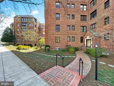 3024 Tilden St NW unit 401, Washington, DC 20008 - photo 3