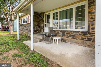 1006 Brook Ave, Secane, PA 19018 - photo 2