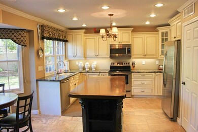Kitchen Overall