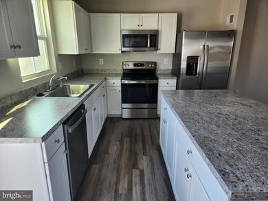 336 Sanctuary Dr, Hedgesville, WV 25427 - photo 4