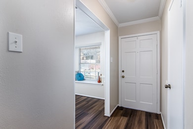 206 S Magnolia St, Tomball, TX 77375 - photo 5