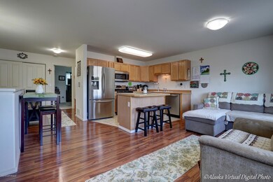 Living/Kitchen