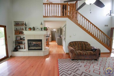 5745 SW 53rd St, Topeka, KS 66610 - photo 4