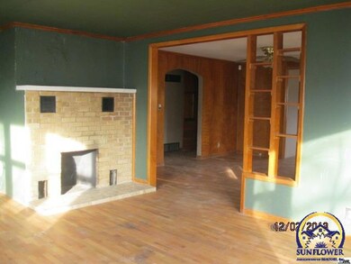 2624 SW Clay St, Topeka, KS 66611 - photo 7