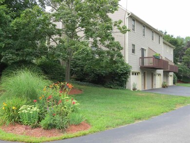 16 Andover Down unit U271, Nashua, NH 03063 - photo 3