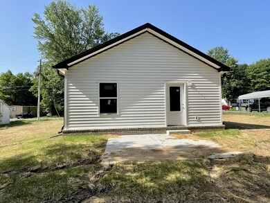 407 W. McGlothlin St. Portland, TN