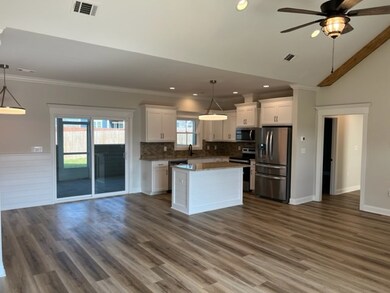 117 Oak Point Ave, Tifton, GA 31793 - photo 7