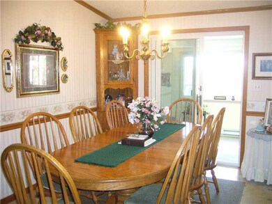Dining Room. Dining room with access to family roo