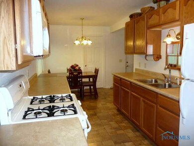 4634 Elmhurst Rd, Toledo, OH 43613 - photo 4