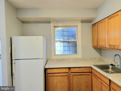 6906 Flagstaff St, Hyattsville, MD 20785 - photo 6