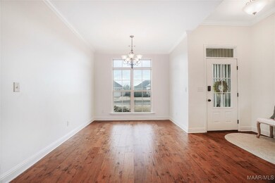 GORGEOUS ENTRY AND DINING ROOM