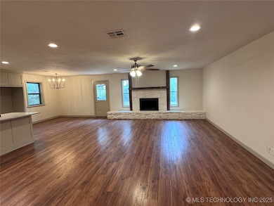 2710 E Louisville St, Broken Arrow, OK 74014 - photo 2