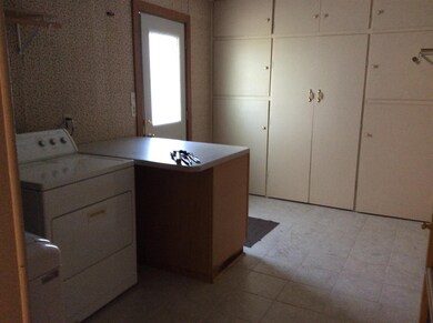 2746 E Center Dr, Bluffton, IN 46714 - photo 6