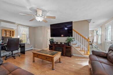 968 Merrimack Ave, Dracut, MA 01826 - photo 4