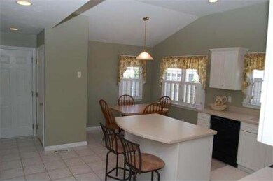 9 Mountain Ash Ln, Franklin, MA 02038 - photo 3
