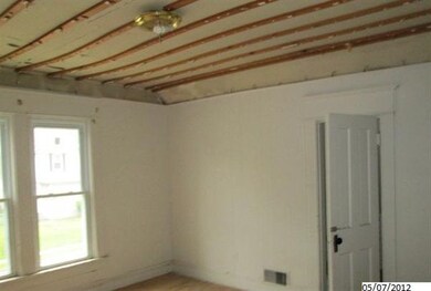 215 S Pine St, Davenport, IA 52802 - photo 7