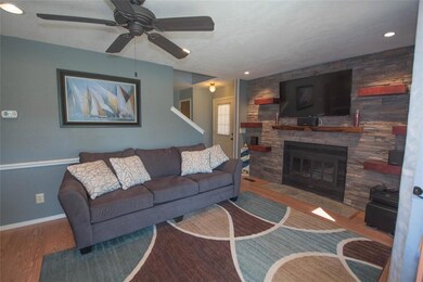 403 Mercury Ct, Granbury, TX 76049 - photo 6