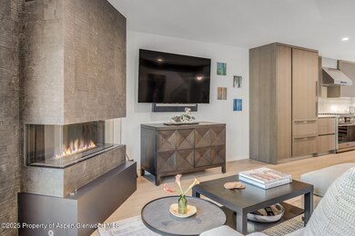 07_650_S_Monarch007_mls