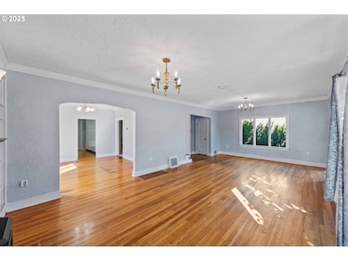 643 S 12th Ct, Coos Bay, OR 97420 - photo 5