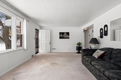 743 John St, Green Bay, WI 54302 - photo 4